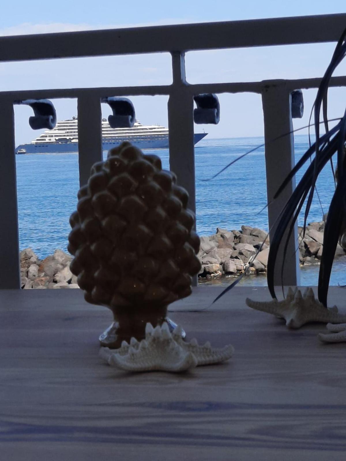 Arcadia Golden Bay Apartment Giardini Naxos Luaran gambar